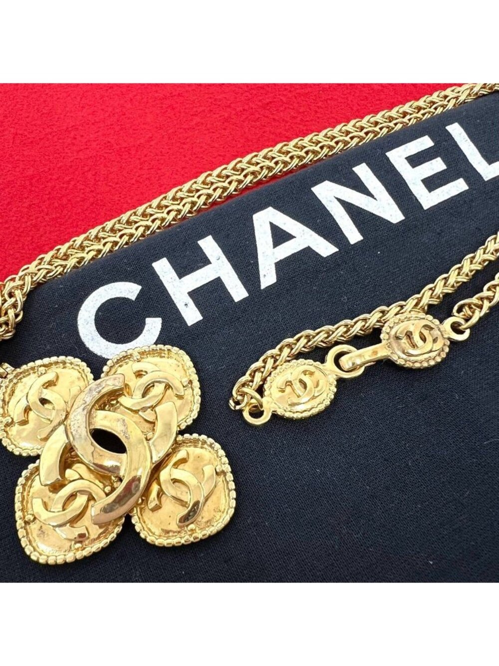 Chanel 96A Vintage CC Logo Motif Pendant Gold